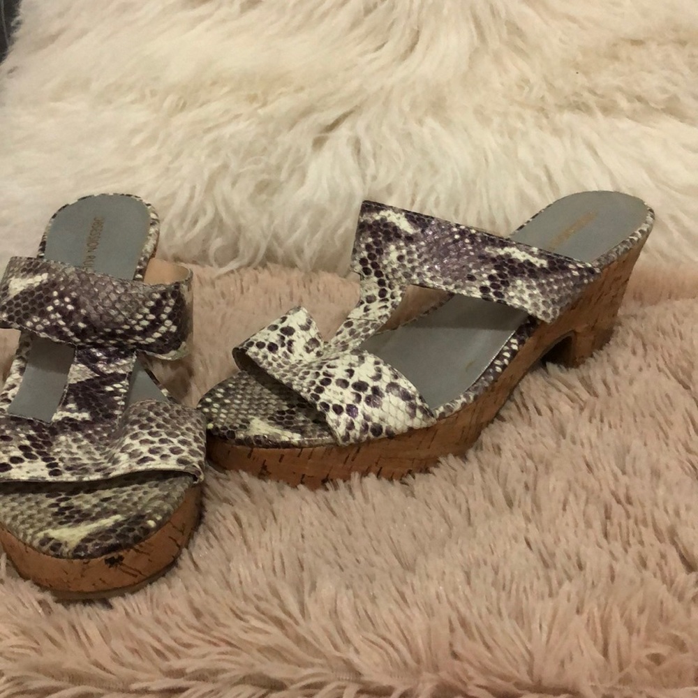 Obsession rules Debbie sandal